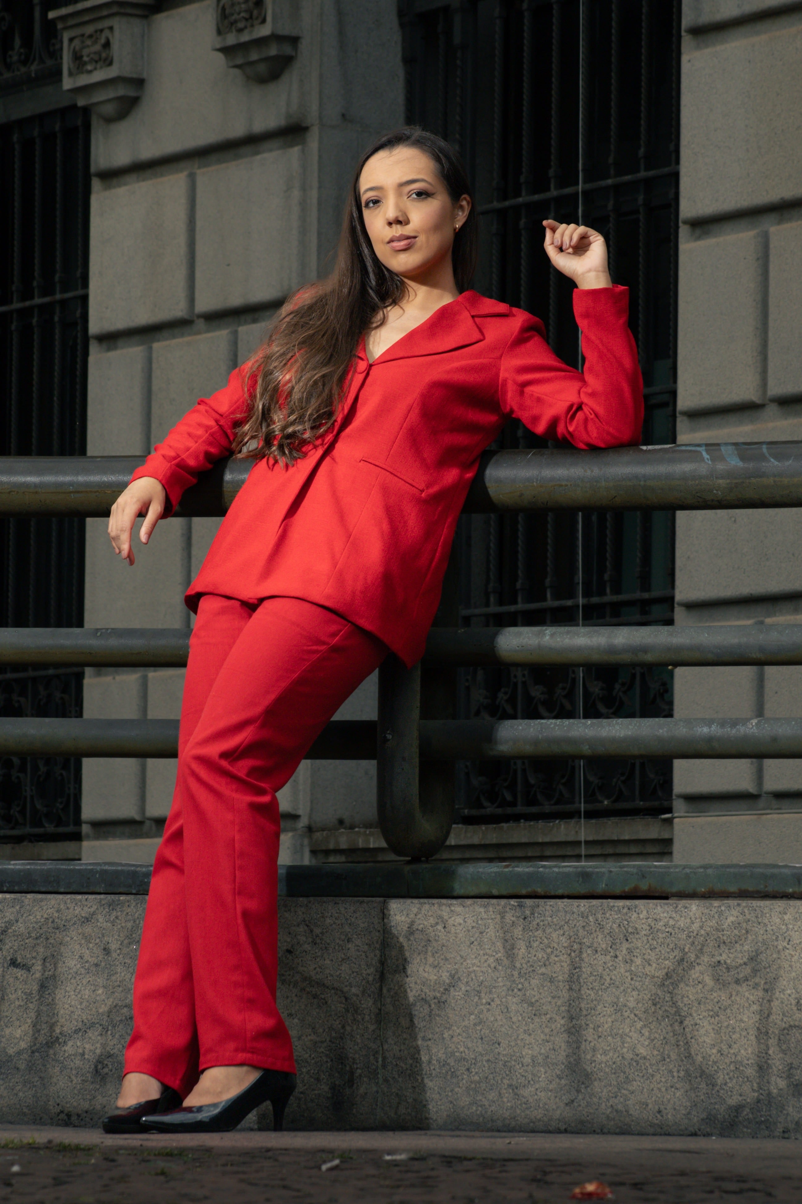 Blazer Terno Rubi vermelho — editorial Coleção Pessoas de Alexandra Gontijo