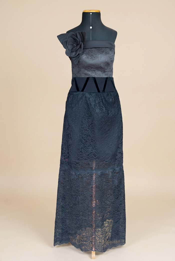Conjunto Body com Saia de Renda Exclusivo - Para Aluguel