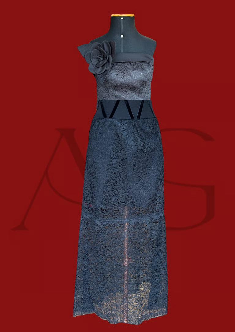 Conjunto Body com Saia de Renda Exclusivo - Para Aluguel